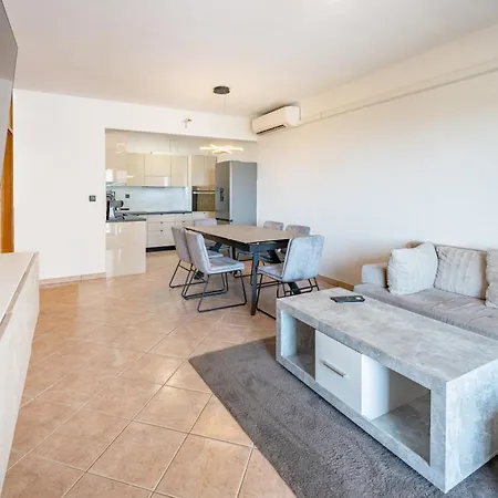 Rina With Heated Jacuzzi * 스플리트