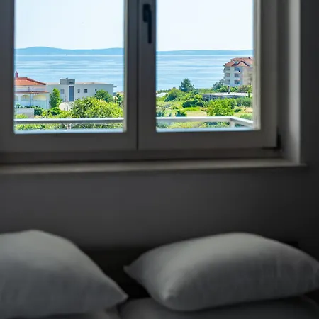 Apartment Rina With Heated Jacuzzi